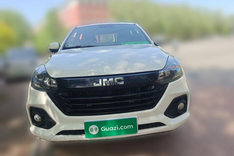 Used JMC Baodian 2022 2.5T Diesel 4x4 Comfort Edition Standard Wheelbase JX4D25A6L Front