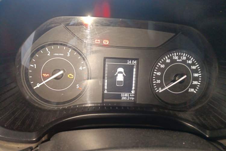 Used JMC Baodian 2022 2.5T Diesel 2WD Comfort Edition with Flat Bed and Extended Wheelbase – JX4D25A6L Instrument Cluster