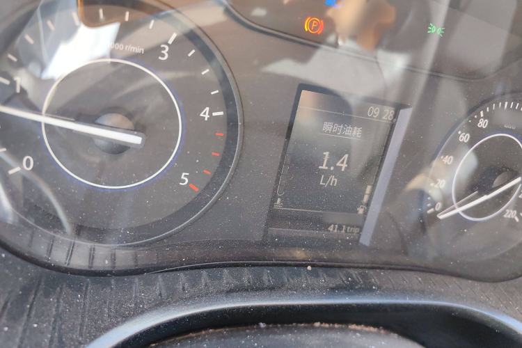 Used JMC Baodian 2022 2.5T Diesel Two-Wheel Drive Comfort Edition Long Wheelbase JX4D25A6L Instrument Cluster
