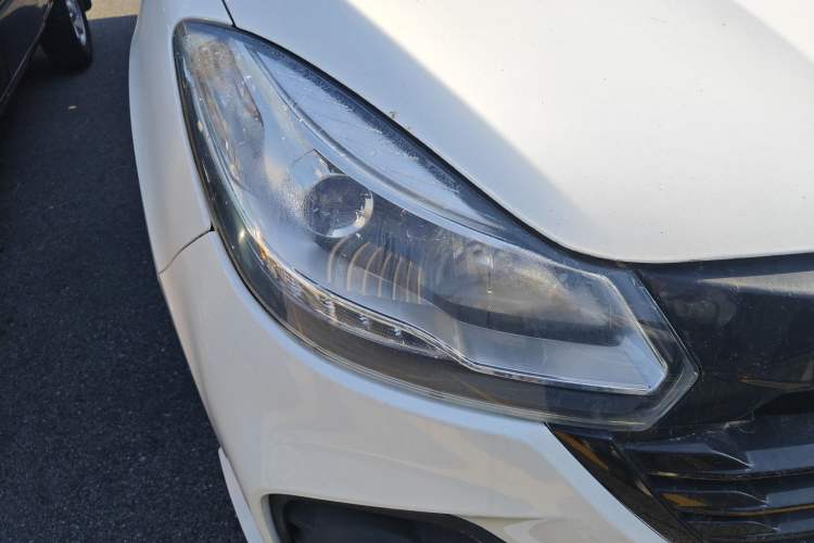 Used JMC Baodian 2022 2.5T Diesel 4x4 Prestige Edition Long Wheelbase JX4D25A6L Right Front Headlight