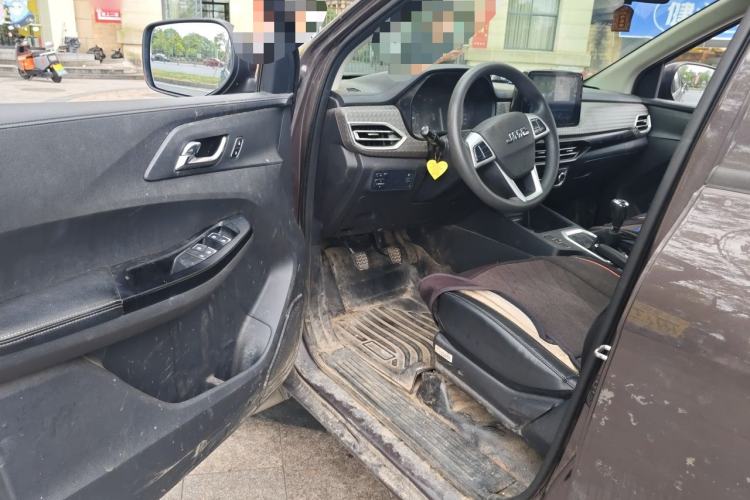 Used JMC Baodian 2023 2.5T Diesel Two-Wheel Drive Comfort Edition Standard Wheelbase JX4D25A6L Driver Seat