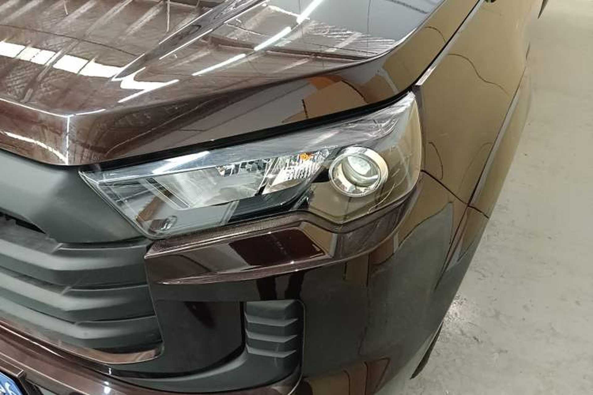 Used JMC Baodian 2023 2.5T Diesel 4x4 Comfort Edition Long Wheelbase JX4D25A6L Left Front Headlight