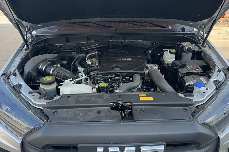 Used JMC Baodian 2023 2.5T Diesel 4x4 Comfort Edition Standard Wheelbase JX4D25A6L Engine Bay