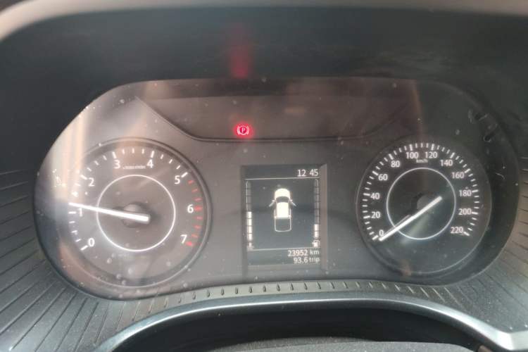 Used JMC Baodian 2023 1.8T Gasoline Two-Wheel Drive Comfort Edition Long Wheelbase JX4G18A6L Instrument Cluster
