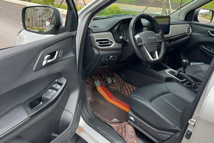 Used JMC Baodian 2023 2.5T Diesel 4x4 Comfort Edition Standard Wheelbase JX4D25A6L Interior 2