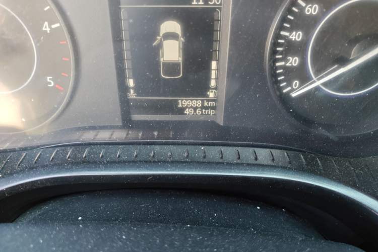 Used JMC Baodian 2023 2.5T Diesel Two-Wheel Drive Comfort Edition Standard Wheelbase JX4D25A6L Odometer Close Up