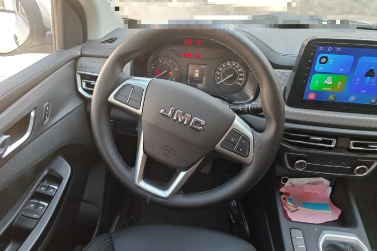 Used JMC Baodian 2023 2.5T Diesel Two-Wheel Drive Comfort Edition Standard Wheelbase JX4D25A6L Steering Wheel