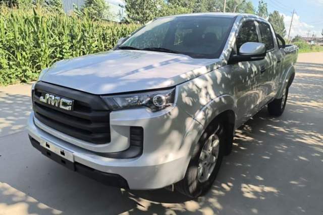 Used JMC Baodian 2023 2.5T Diesel Two-Wheel Drive Comfort Edition Flat-Base Cargo Bed Long Wheelbase JX4D25A6L