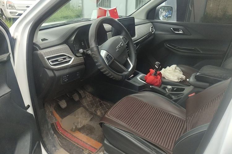 Used JMC Baodian 2023 1.8T Gasoline Two-Wheel Drive Comfort Edition Standard Wheelbase JX4G18A6L Driver Seat