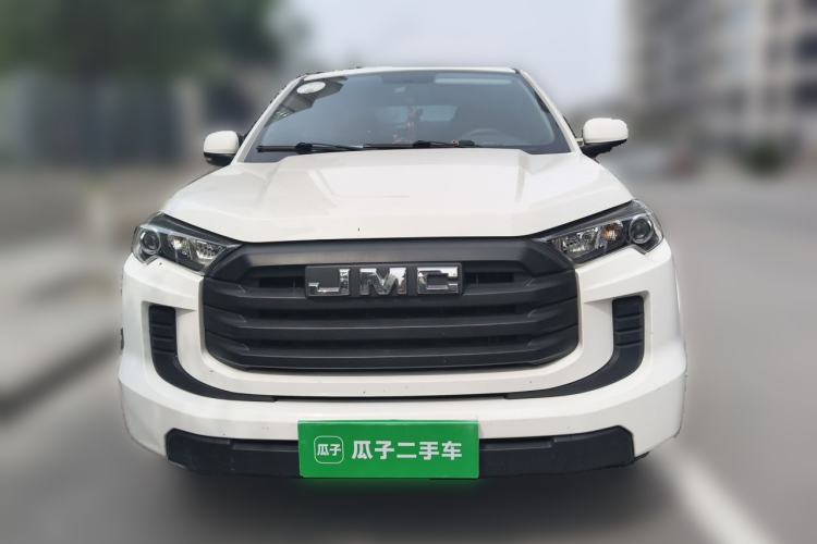Used JMC Baodian 2023 2.5T Diesel Two-Wheel Drive Comfort Edition Standard Wheelbase JX4D25A6L Front