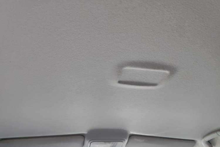 Used JMC Baodian 2023 2.5T Diesel Two-Wheel Drive Comfort Edition Long Wheelbase JX4D25A6L Headliner