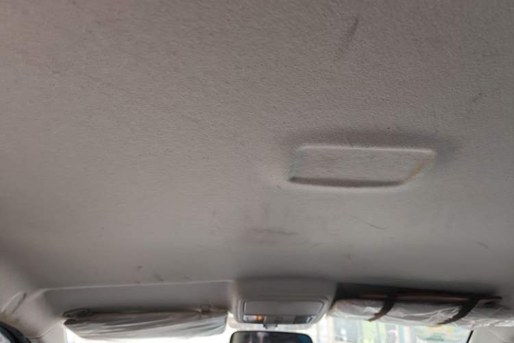 Used JMC Baodian 2023 2.5T Diesel Two-Wheel Drive Comfort Edition Standard Wheelbase JX4D25A6L Headliner
