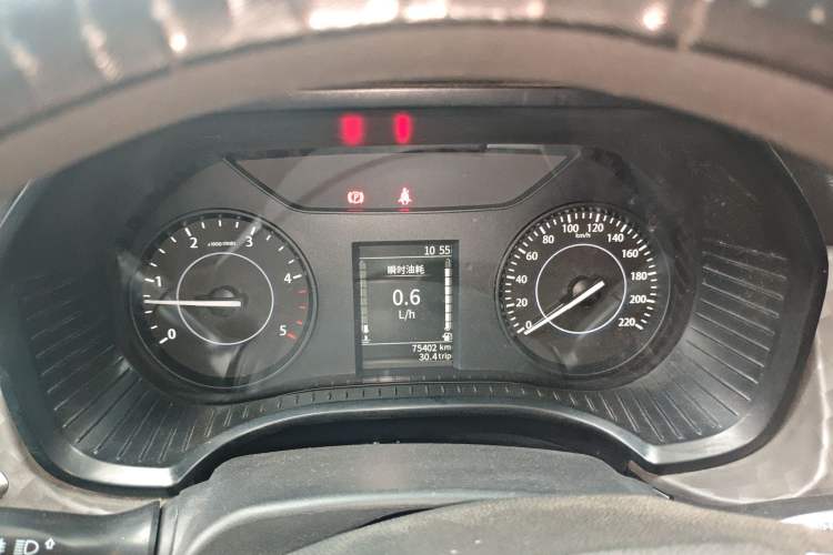 Used JMC Baodian 2023 2.5T Diesel Two-Wheel Drive Comfort Edition Standard Wheelbase JX4D25A6L Instrument Cluster