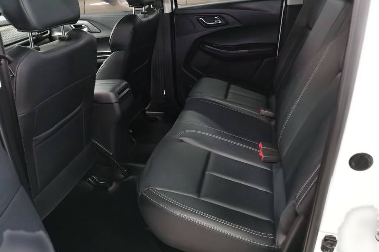 Used JMC Baodian 2023 2.5T Diesel Two-Wheel Drive Luxury Edition Standard Wheelbase JX4D25A6L Interior 1