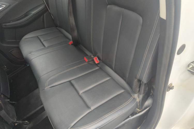 Used JMC Baodian 2023 2.5T Diesel 4x4 Comfort Edition Standard Wheelbase JX4D25A6L Interior 1