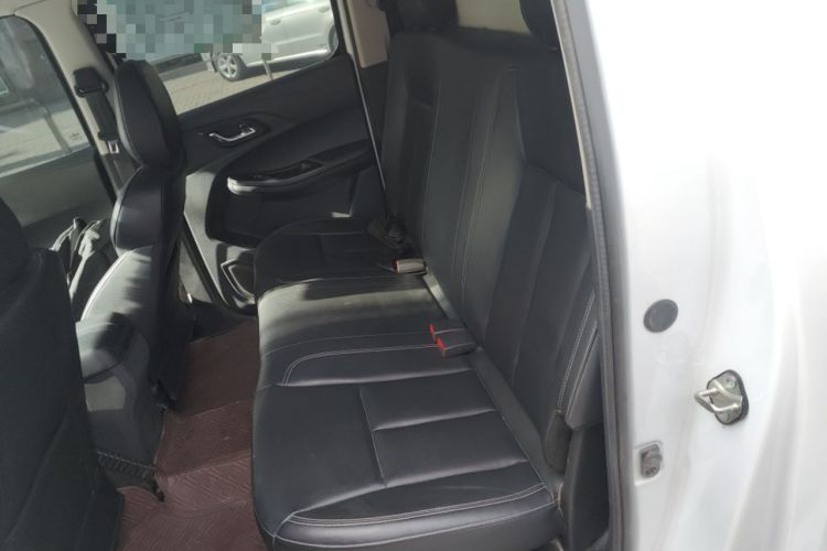 Used JMC Baodian 2023 2.5T Diesel Two-Wheel Drive Comfort Edition Long Wheelbase JX4D25A6L Interior 4