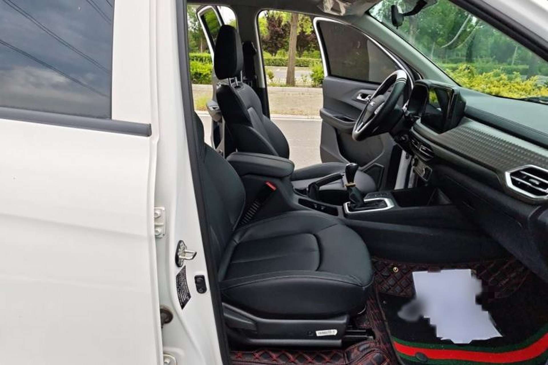 Used JMC Baodian 2023 2.5T Diesel Two-Wheel Drive Comfort Edition Flat-Base Cargo Bed Long Wheelbase JX4D25A6L Right Front Seat