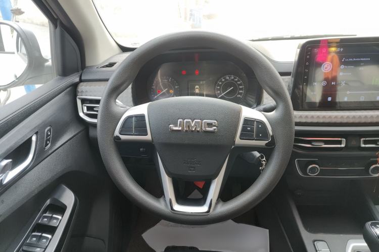 Used JMC Baodian 2023 2.5T Diesel Two-Wheel Drive Comfort Edition Long Wheelbase JX4D25A6L Steering Wheel