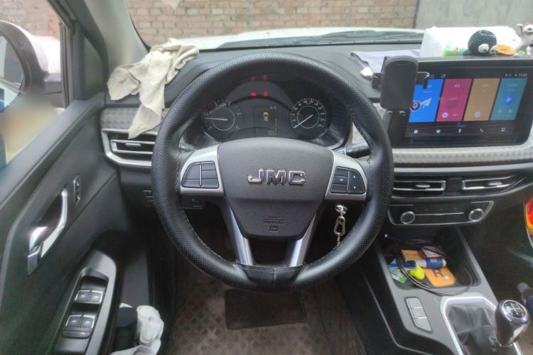 Used JMC Baodian 2023 2.5T Diesel Two-Wheel Drive Comfort Edition Long Wheelbase JX4D25A6L Steering Wheel