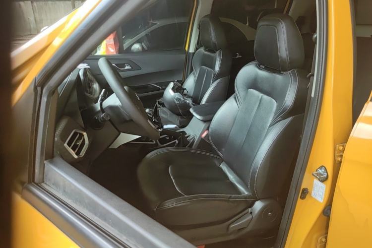 Used JMC Baodian 2023 1.8T Gasoline Two-Wheel Drive Comfort Edition Standard Wheelbase JX4G18A6L Left Front Seat