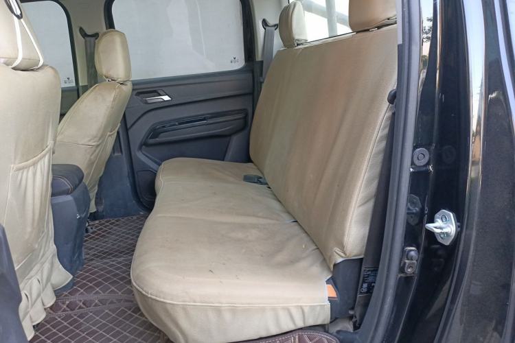Used JMC Baodian 2026 Model 2.5T Manual Four-Wheel-Drive Diesel Long-Wheelbase Flatbed Cargo Box Prestige Edition Left Rear Seat