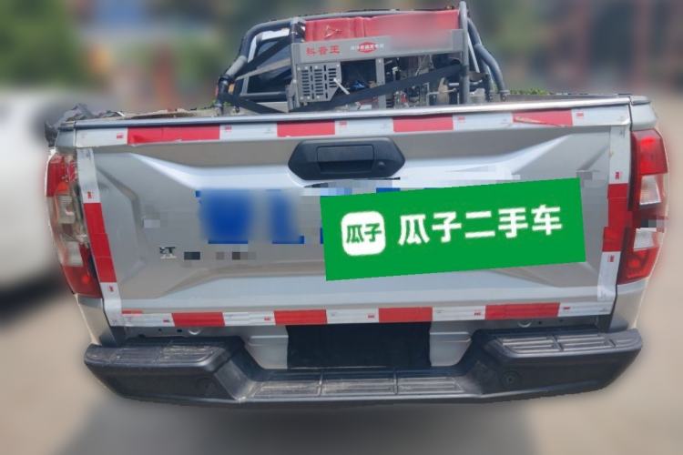 Used JMC Baodian 2025 2.5T Manual Diesel 4x4 Long Wheelbase Flat-Base Cargo Bed Rear