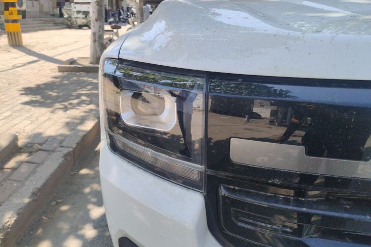Used JMC Baodian 2025 2.5T Manual Diesel Two-Wheel Drive Long Wheelbase Right Front Headlight
