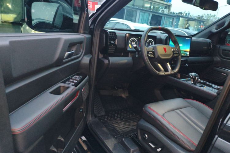 Used JMC DaDao 2023 Pursuer 2.3T Diesel Automatic 4x4 Standard-Wheel Prestige Model Driver Seat