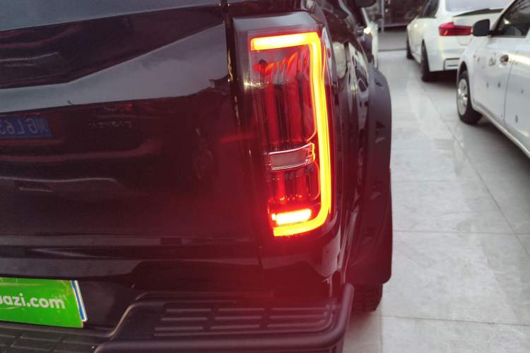 Used JMC DaDao 2023 Pursuer 2.3T Diesel Automatic 4x4 Standard-Wheel Prestige Model Right Rear Taillight