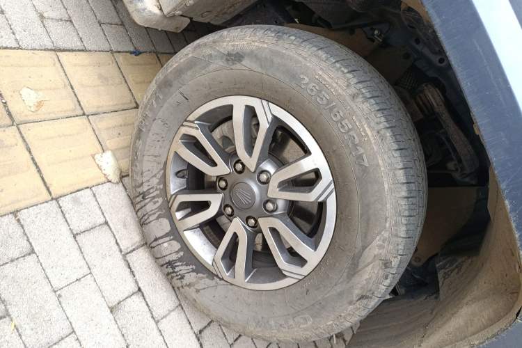 Used JMC DaDao 2023 All-Purpose 2.3T Diesel Manual Two-Wheel Drive Standard-Wheelbase Comfort Edition Right Front Wheel Hub