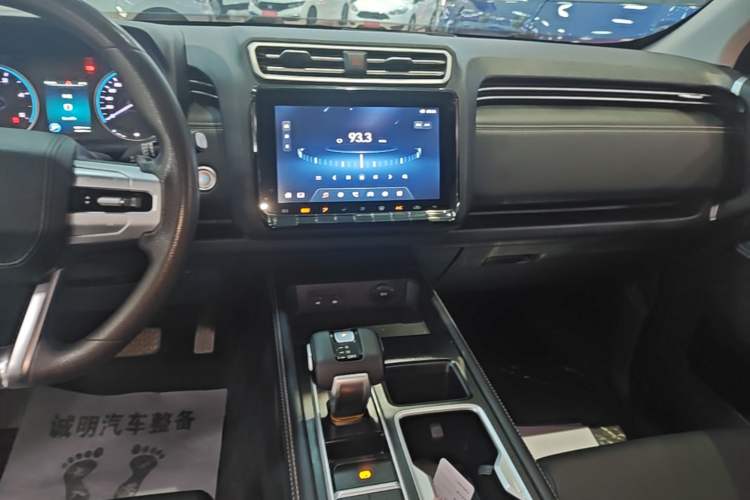 Used JMC DaDao 2023 All-rounder 2.3T Diesel Automatic 2WD Long-Wheelbase Comfort Edition Audio And AC Panel