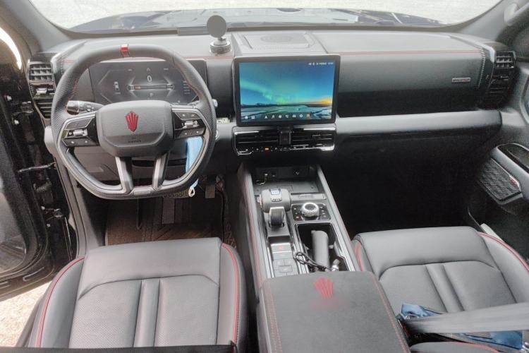 Used JMC DaDao 2023 Fly-Jiang 2.3T Diesel Automatic 4x4 Boundaryless Model Center Console