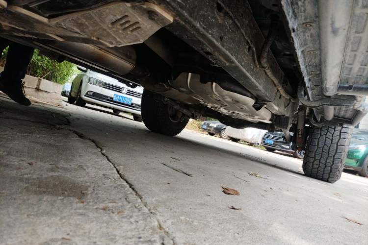 Used JMC DaDao  Chassis Front Left