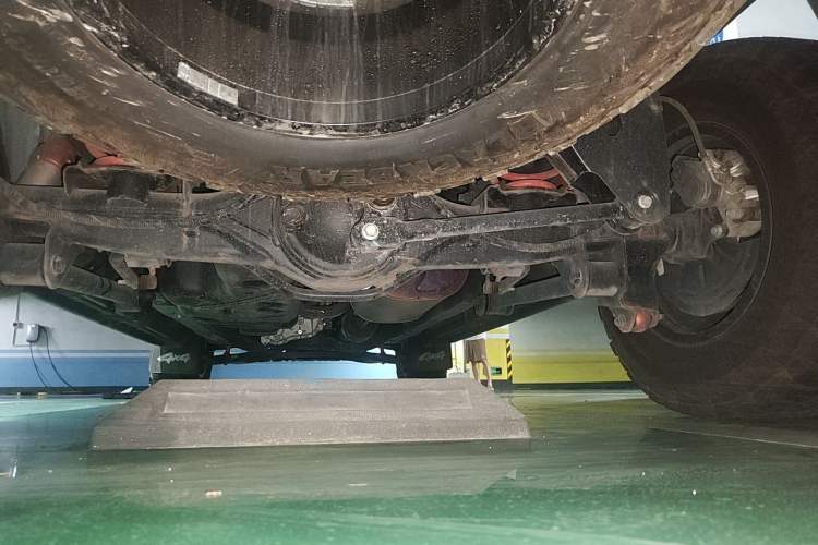 Used JMC DaDao 2023 Pursuer 2.3T Diesel Automatic 4x4 Standard-Wheel Supreme Edition Chassis Rear