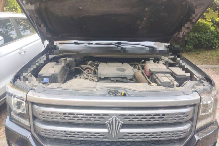 Used JMC DaDao 2023 All-Win 2.3T Diesel Automatic 4x4 Long-Wheelbase Comfort Edition Engine Bay