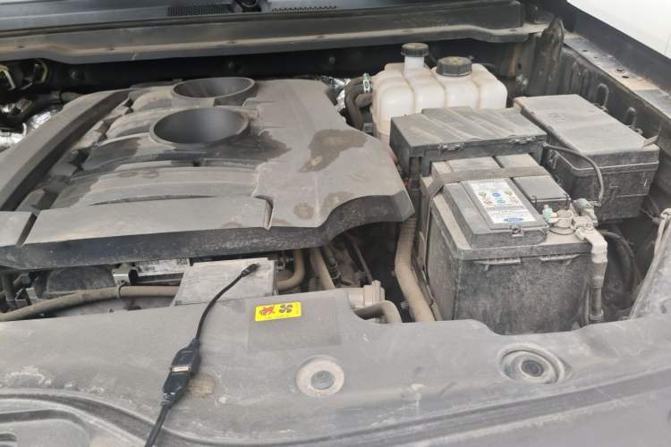 Used JMC DaDao  Engine Bay Left