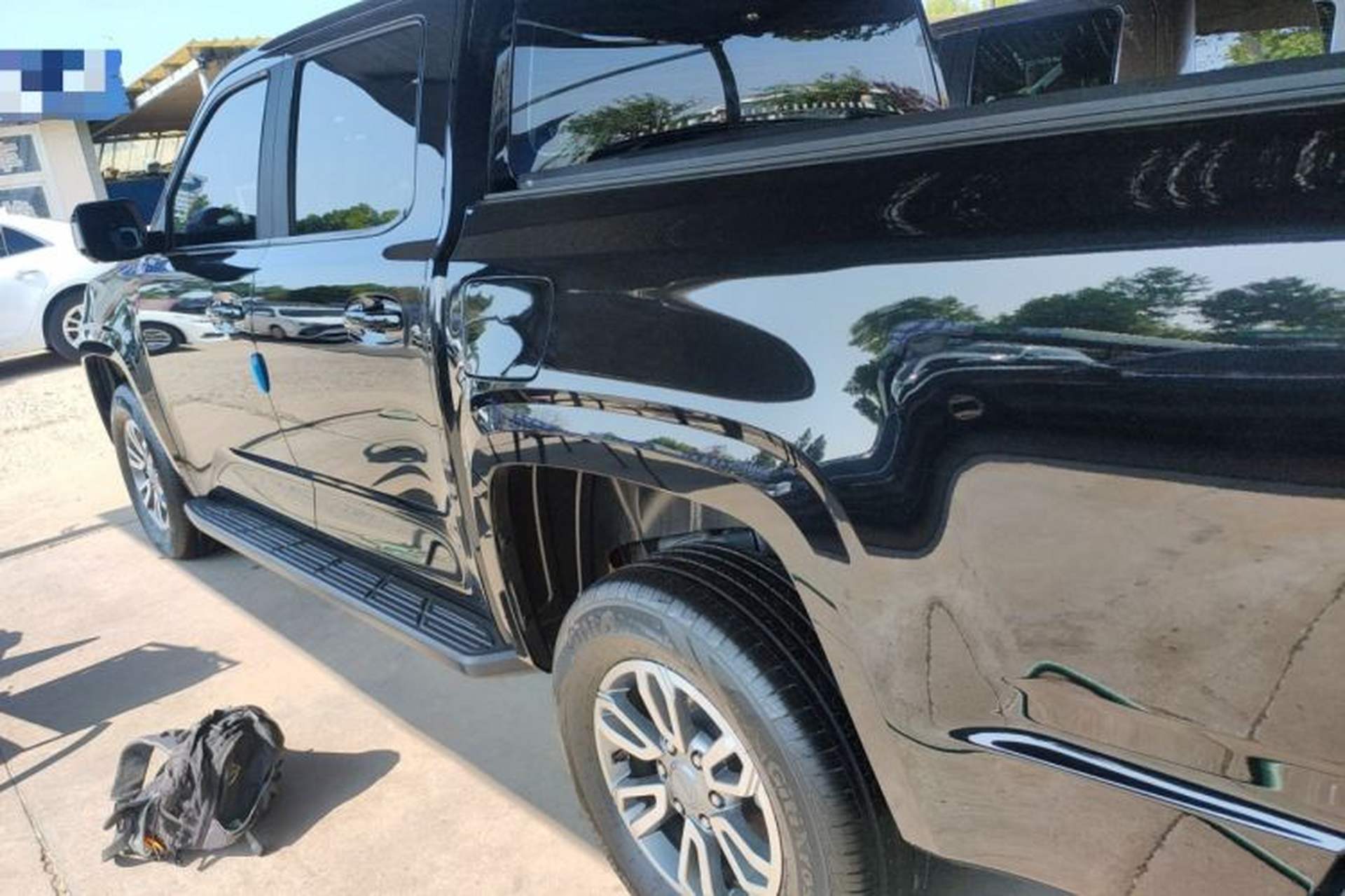 Used JMC DaDao 2023 Pursuer 2.3T Diesel Automatic 4x4 Standard-Wheel Prestige Model Exterior 3