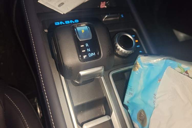 Used JMC DaDao 2023 Pursuer 2.3T Diesel Automatic 4x4 Standard-Wheel Supreme Edition Gear Lever