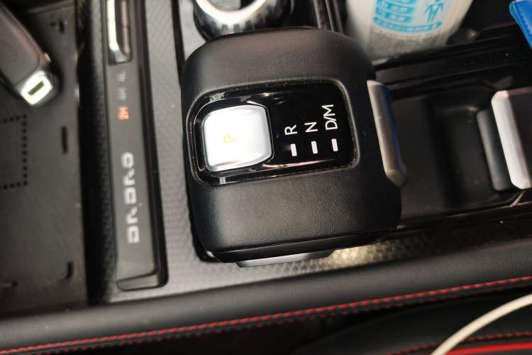 Used JMC DaDao 2023 Fly-Jiang 2.3T Gasoline Automatic 4x4 Boundaryless Model Gear Lever