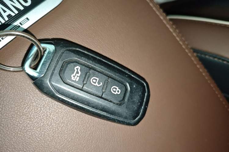 Used JMC DaDao 2023 Fly King 2.3T Gasoline Automatic 4x4 Extreme Edition Interior 1