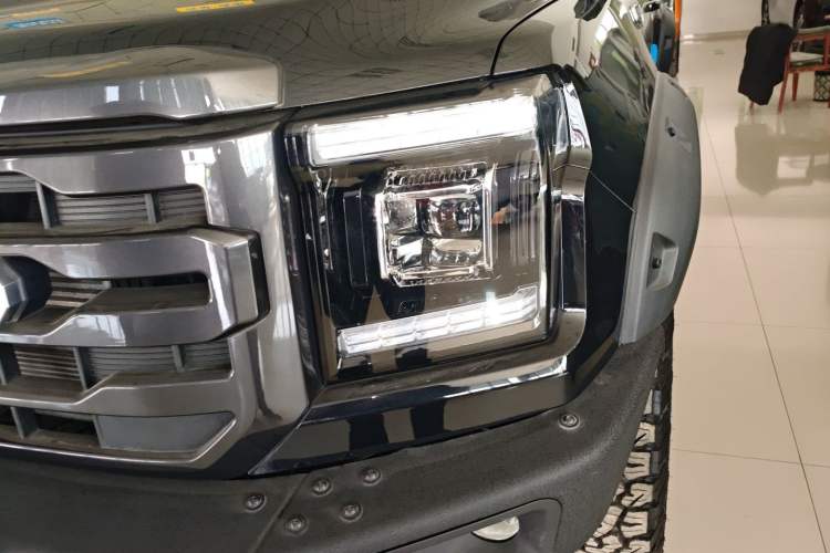 Used JMC DaDao 2023 Fly King 2.3T Gasoline Automatic 4x4 Extreme Edition Left Front Headlight