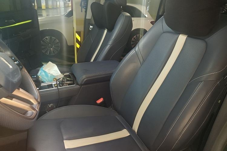 Used JMC DaDao 2023 Pursuer 2.3T Diesel Automatic 4x4 Standard-Wheel Supreme Edition Left Front Seat