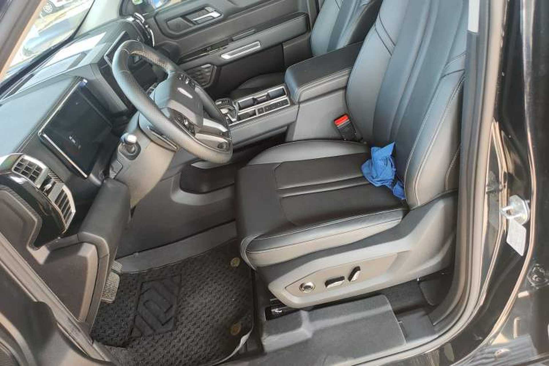 Used JMC DaDao 2023 Pursuer 2.3T Diesel Automatic 4x4 Standard-Wheel Prestige Model Left Front Seat