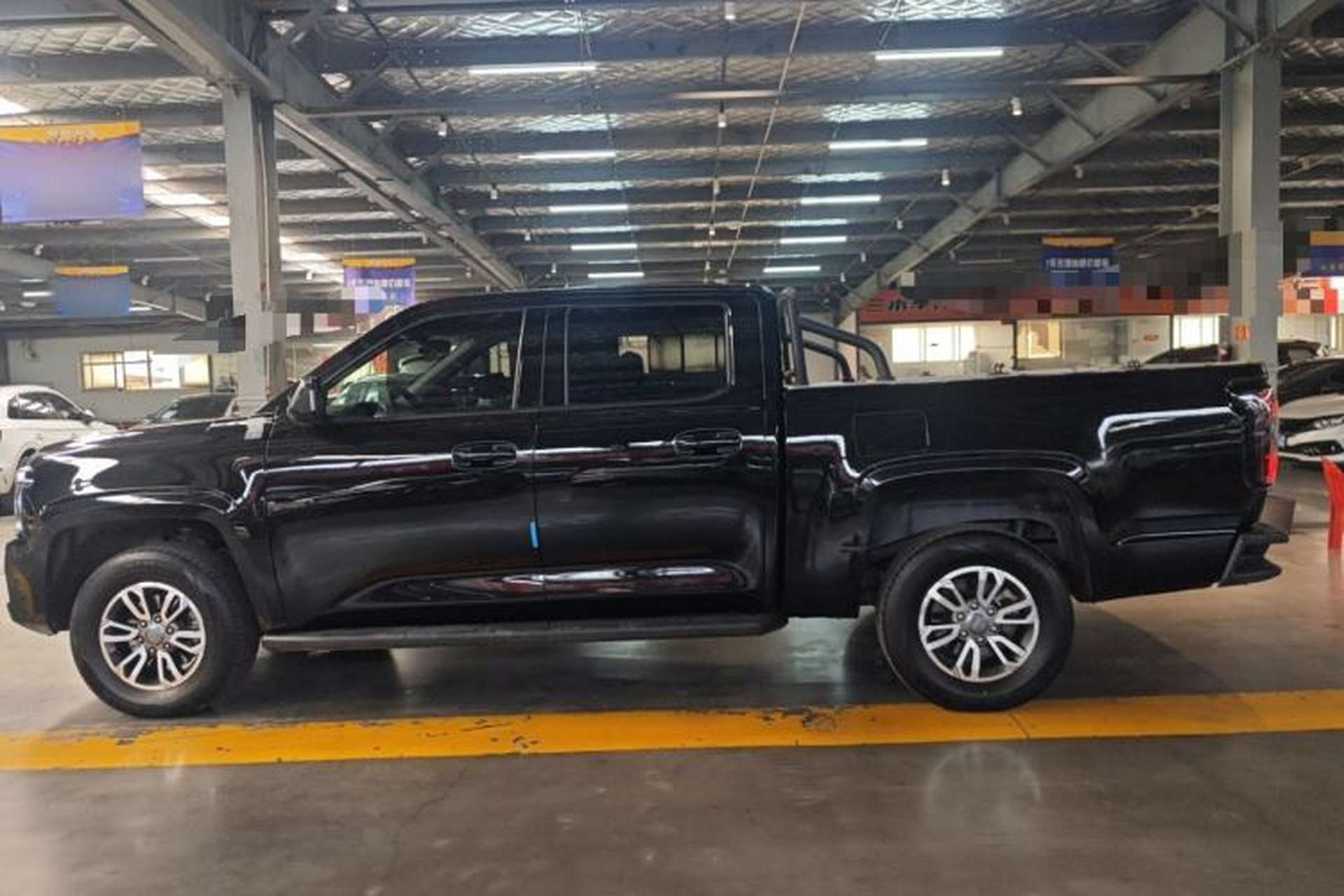 Used JMC DaDao 2023 All-Win 2.3T Diesel Automatic 4x4 Long-Wheelbase Comfort Edition Left Side