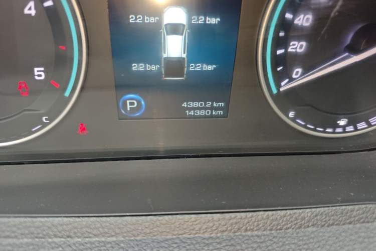 Used JMC DaDao 2023 All-Purpose Model 2.3T Diesel Automatic Two-Wheel Drive Standard Wheelbase Comfort Edition Odometer Close Up