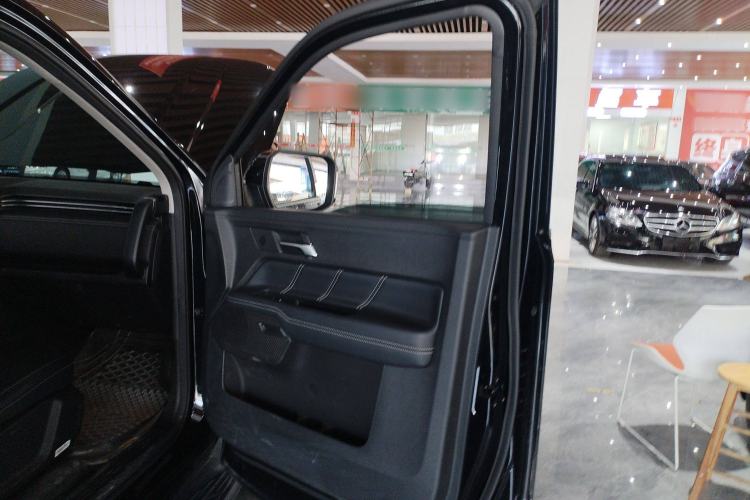 Used JMC DaDao 2023 All-Purpose 2.3T Diesel Manual Two-Wheel Drive Long-Wheelbase Comfort Edition Right Front Door Interior