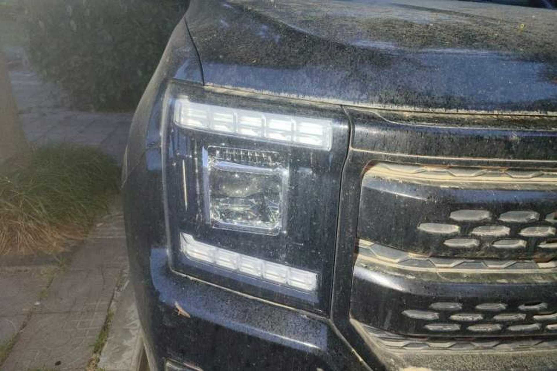 Used JMC DaDao 2023 All-Purpose Model 2.3T Diesel Automatic 4x4 Standard-Wheel Comfort Edition Right Front Headlight