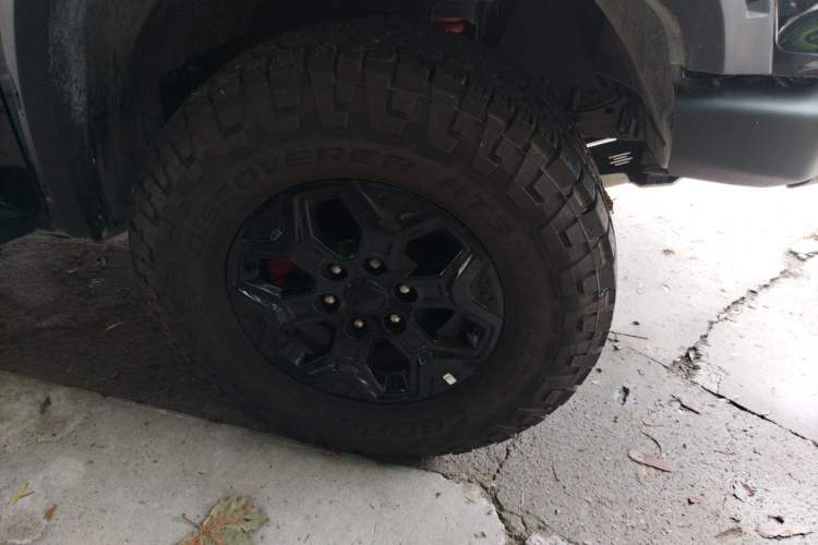 Used JMC DaDao  Right Front Wheel Hub