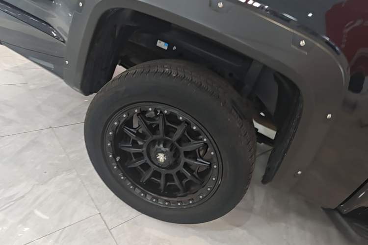 Used JMC DaDao 2023 All-rounder 2.3T Diesel Automatic 2WD Long-Wheelbase Comfort Edition Right Rear Wheel Hub