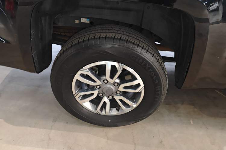 Used JMC DaDao 2023 All-Win 2.3T Diesel Automatic 4x4 Long-Wheelbase Comfort Edition Right Rear Wheel Hub